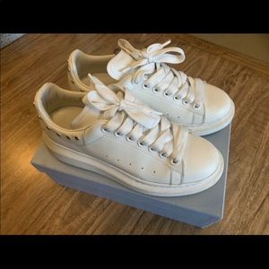 Alexander McQueen sneaker skull studs